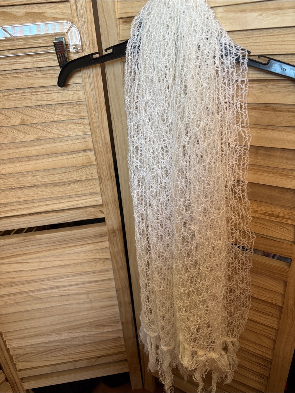 White open fringe, scarf, lightweight